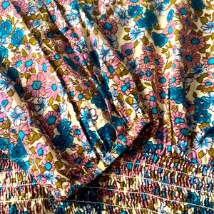 Antropologíe blouse with flowers , nice to wear in the fall